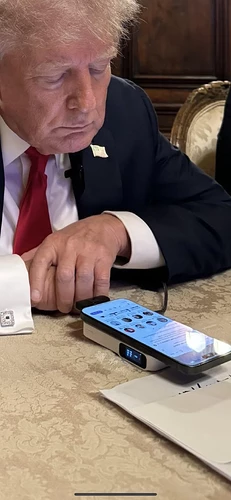 what-kind-of-magsafe-charger-is-trump-using-v0-vk2ihdlitcid1